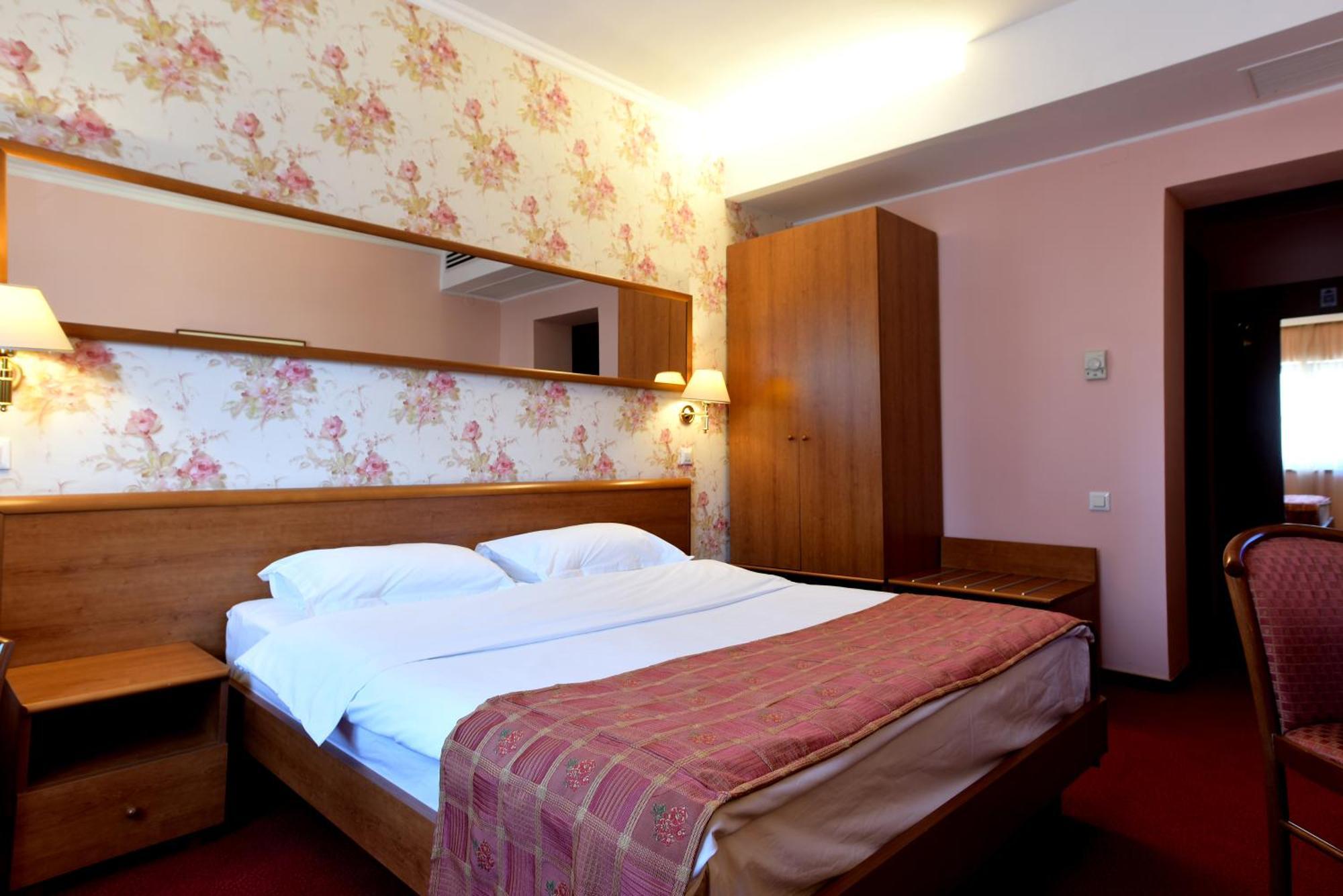 Hotel Brasov בראשוב
