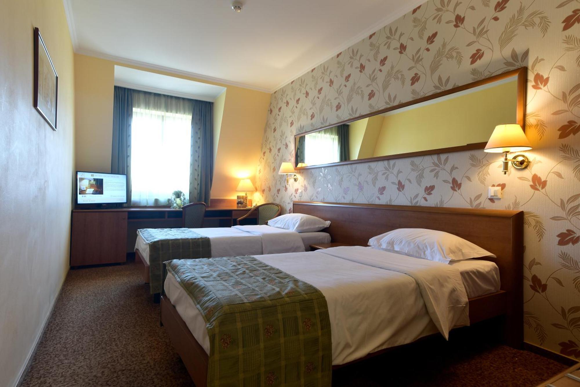 Hotel Brasov מלון בראשוב